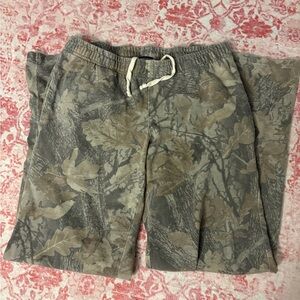 Brandy Melville camo sweats